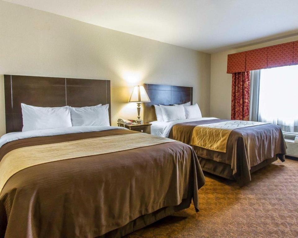 Comfort Inn & Suites Atoka Экстерьер фото