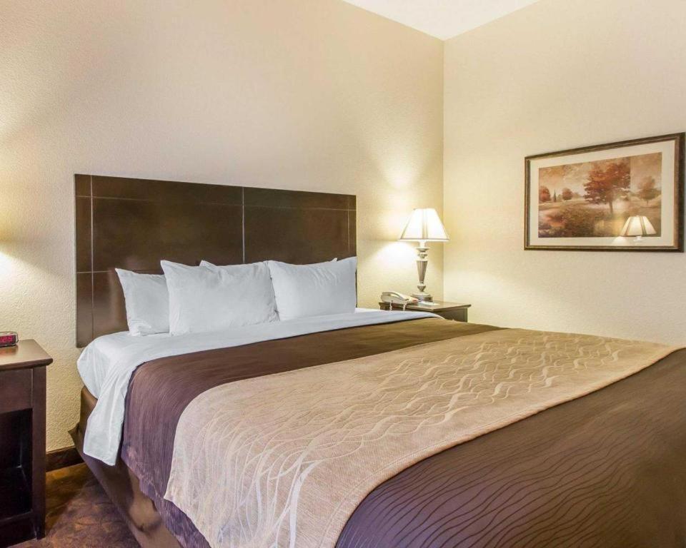 Comfort Inn & Suites Atoka Экстерьер фото