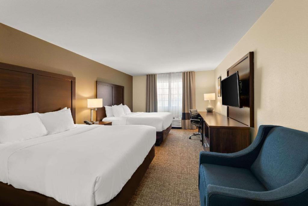 Comfort Inn & Suites Atoka Экстерьер фото