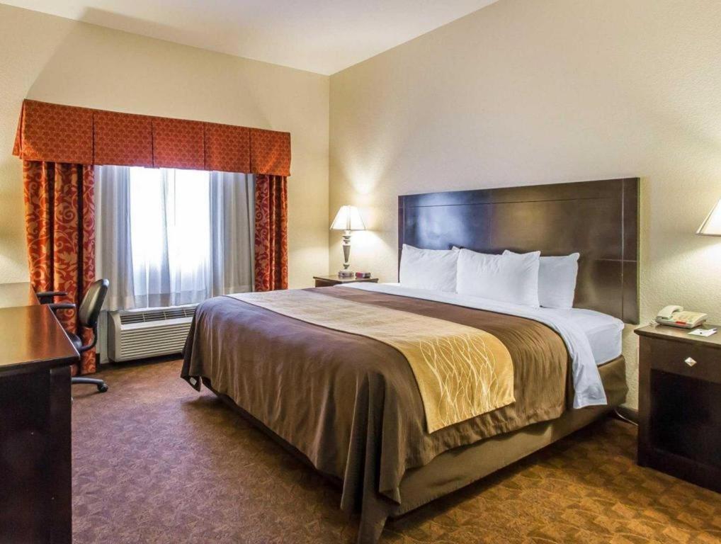 Comfort Inn & Suites Atoka Экстерьер фото