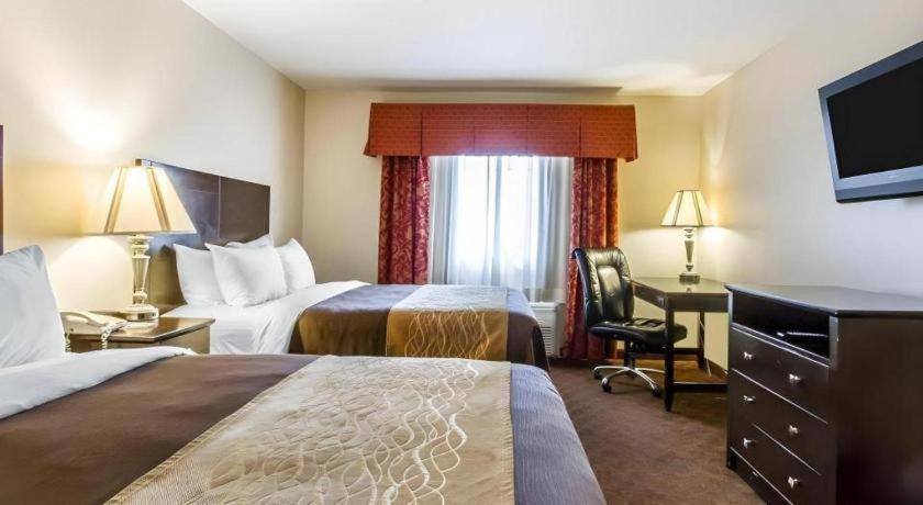 Comfort Inn & Suites Atoka Экстерьер фото