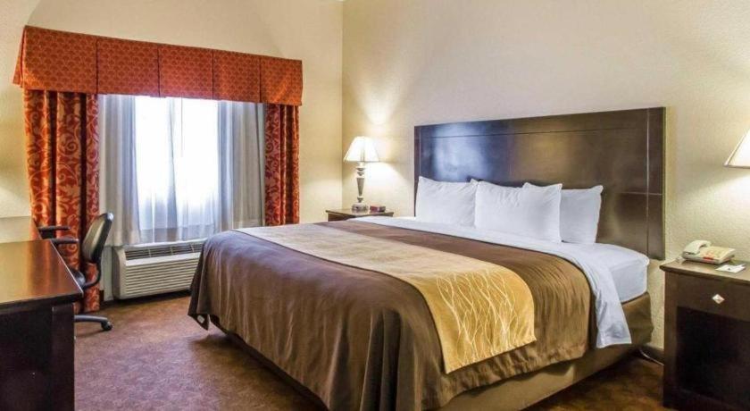 Comfort Inn & Suites Atoka Экстерьер фото